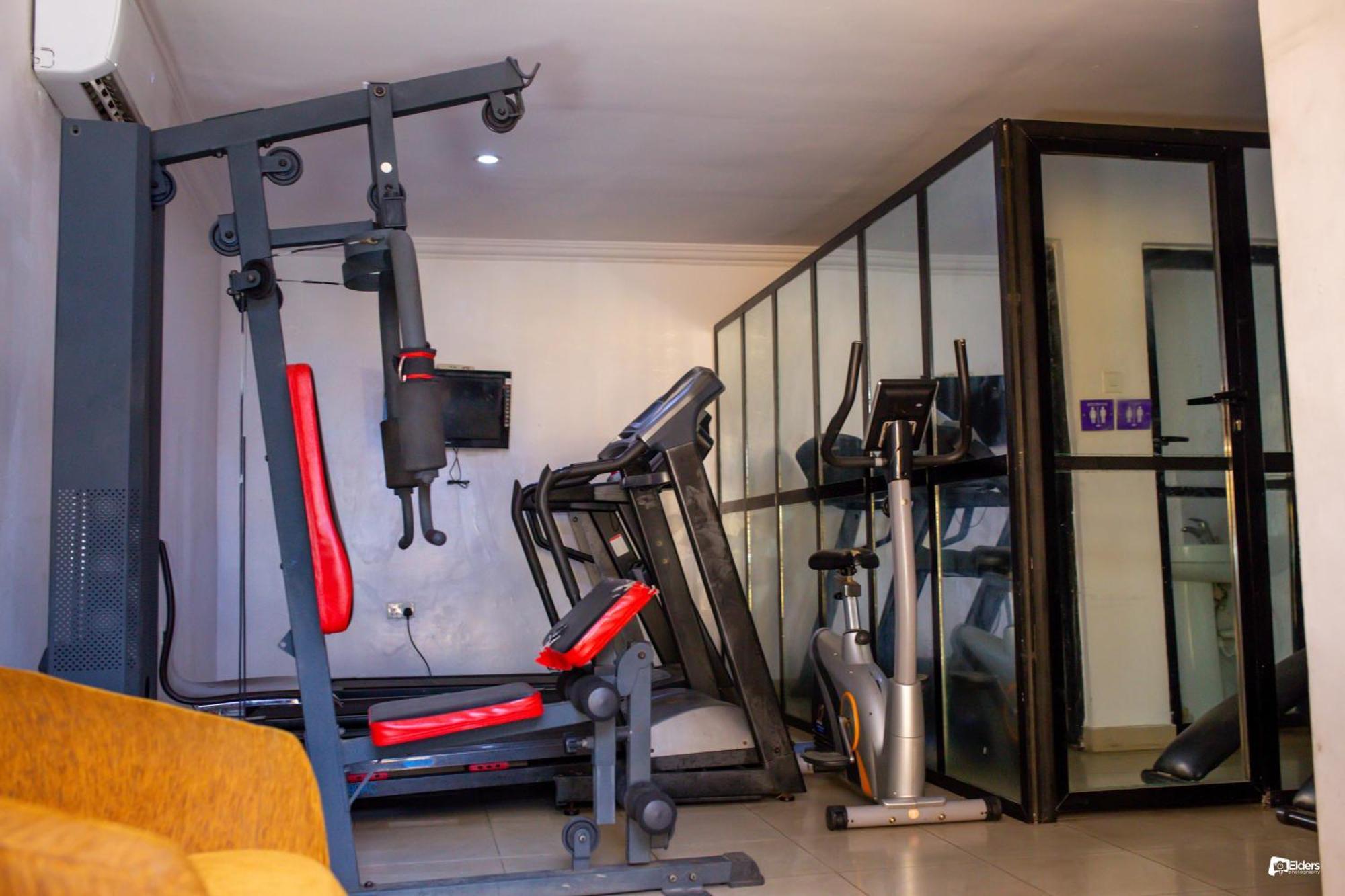 Suru Express Hotel Gra Лагос Екстериор снимка